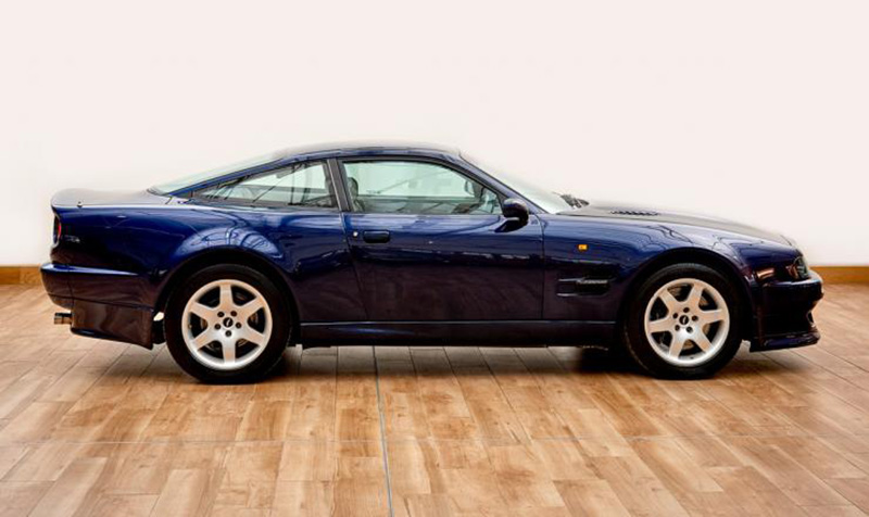 Illustration for article titled Live Your Best Life With This $450,000 Aston Martin Vantage V600 With A WWII Spitfire Boost Gauge